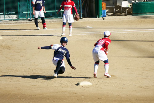 部活動紹介 女子 ソフトボール部 ｜ 高知商業公式ホームページ